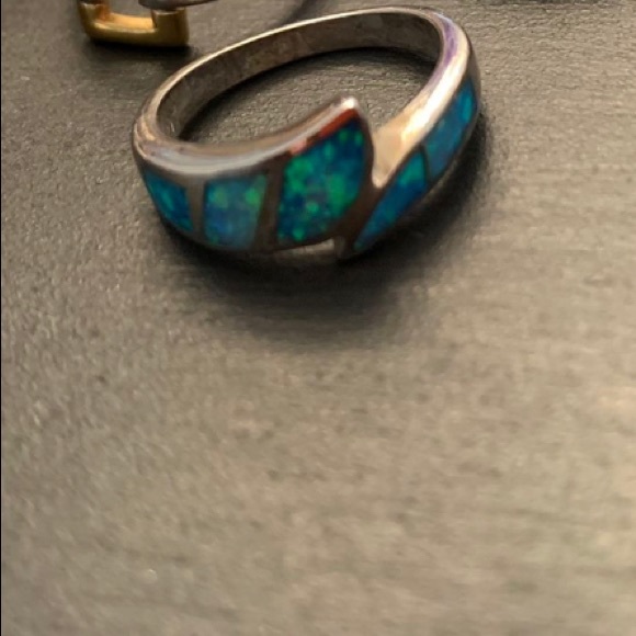 Sterling Silver Ocean blue Fire Opal ring - Picture 6 of 12